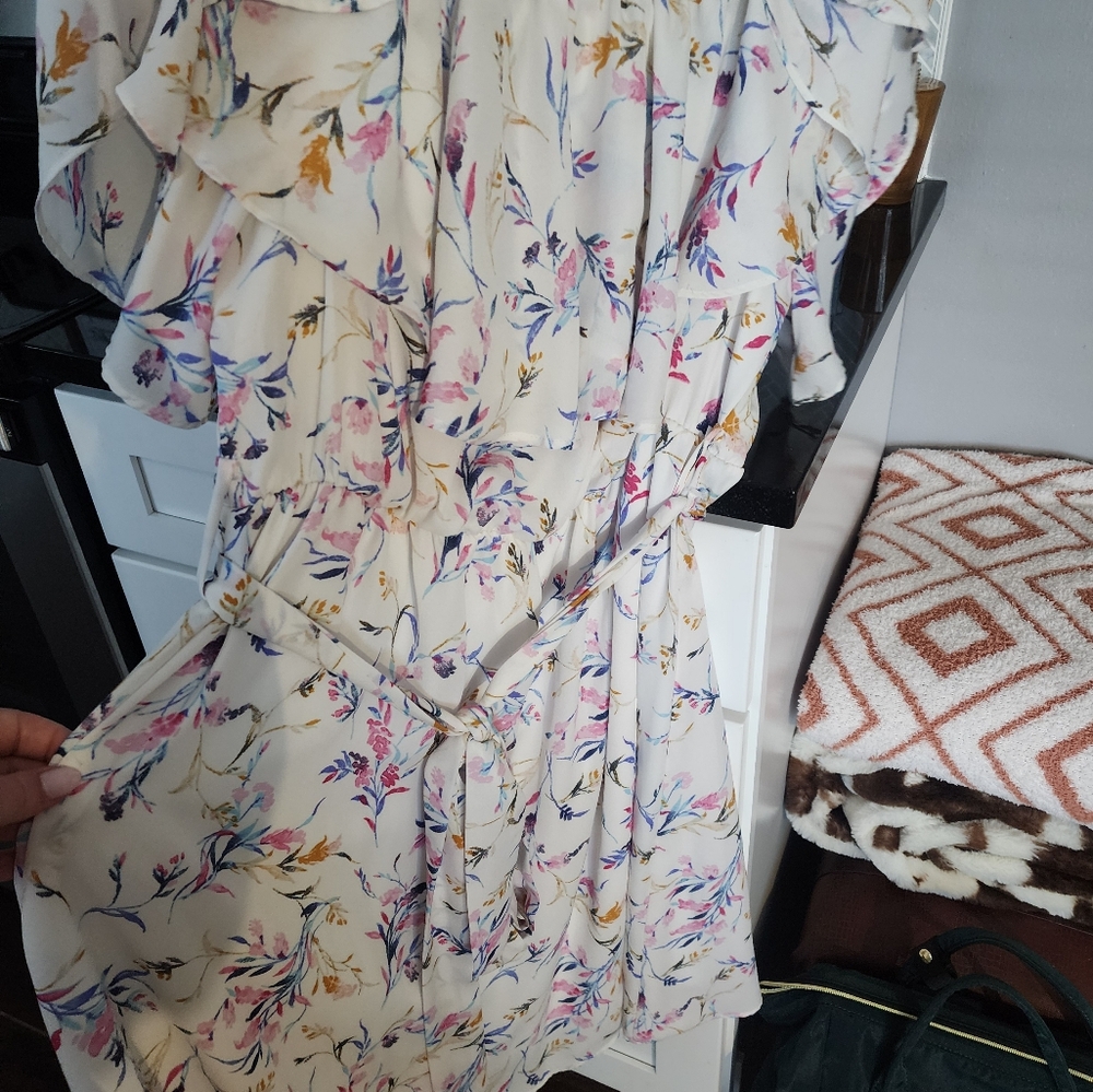 Chic soul, off the shoulder white floral dress, 2x - Picture 11 of 12